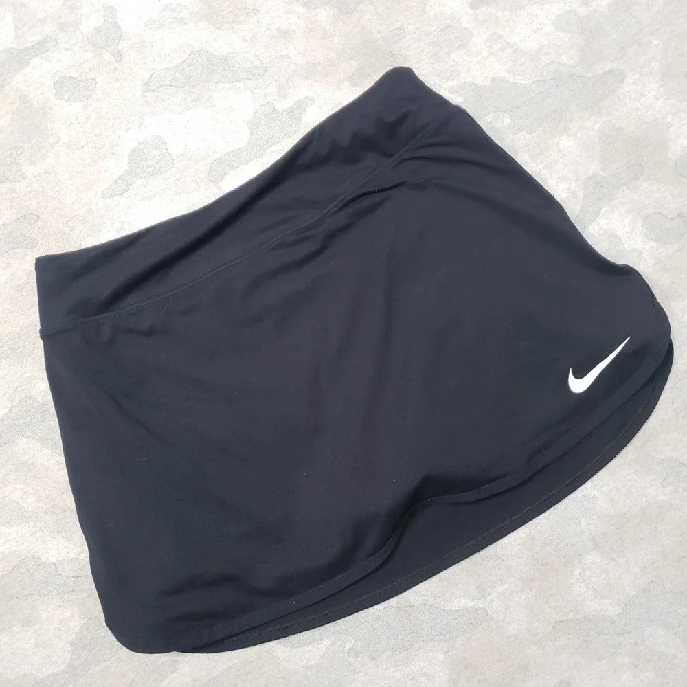 Nike Skort Women Small Black Dri-Fit Tennis Golf Pull On Outdoors Sports